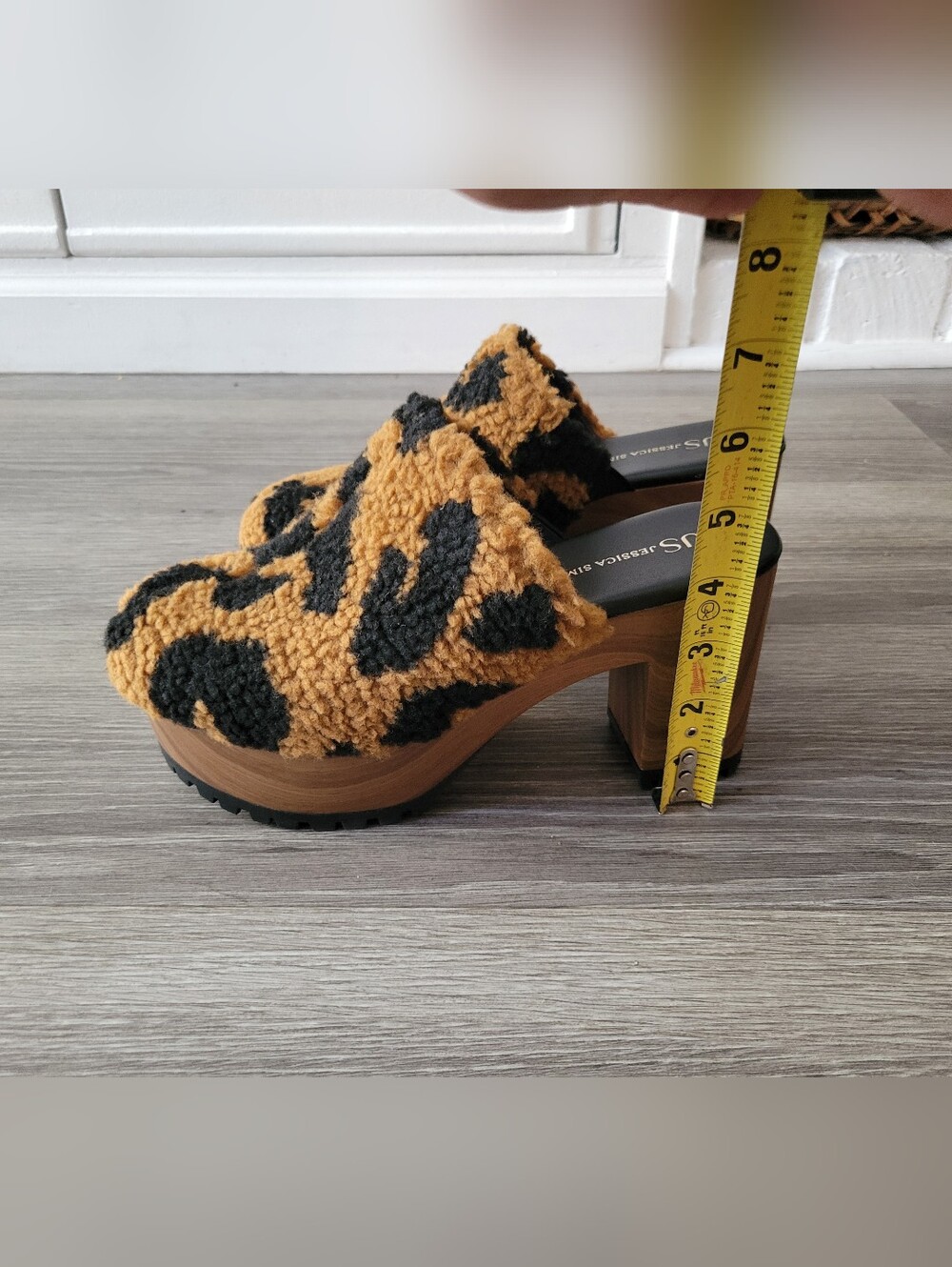 Mobwife Faux Fur Leopard Print Sherpa Chunky Platform Clogs Size 7 - Picture 7 of 8